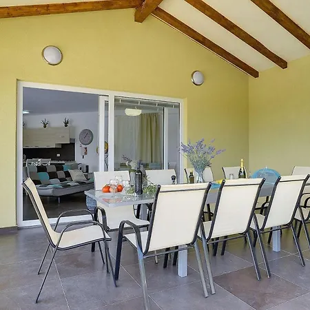 Francesca Ii Holiday home *